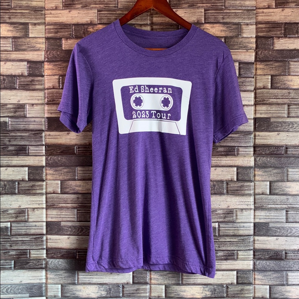 Small Women’s EUC Purple Ed Sheeran 2023 Tour T-Shirt